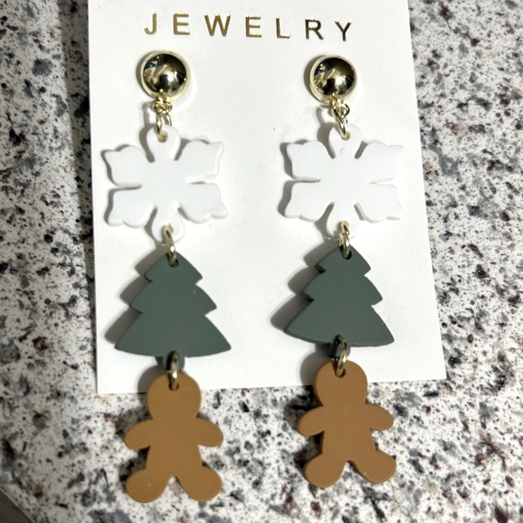 Christmas 3 Tier Dangling Earrings. Gingerbread, Christmas Tree, Snowflake. - Picture 2 of 4